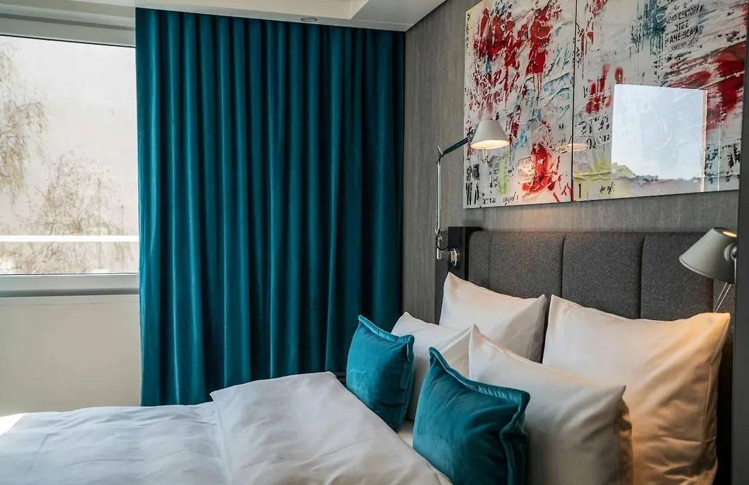 Motel One Berlin-Mitte-1