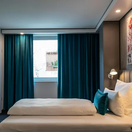 Motel One Berlin-Mitte-2