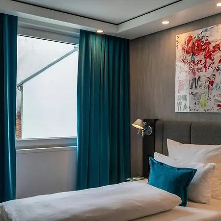 Motel One Berlin-Mitte-2